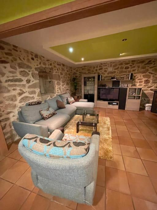 Chalet Casa Con Piscina En Arbo Vigo Exterior photo