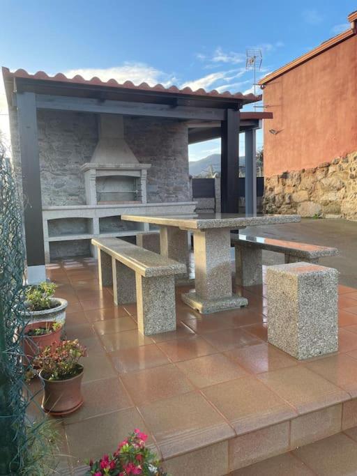 Chalet Casa Con Piscina En Arbo Vigo Exterior photo