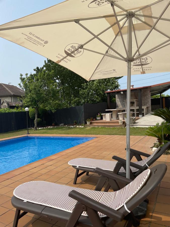 Chalet Casa Con Piscina En Arbo Vigo Exterior photo